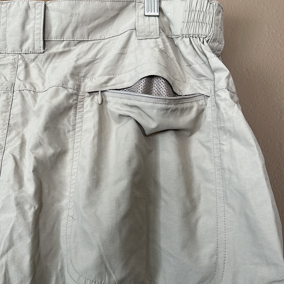 Mens Cabelas shorts; size 2XL - Picture 5 of 7